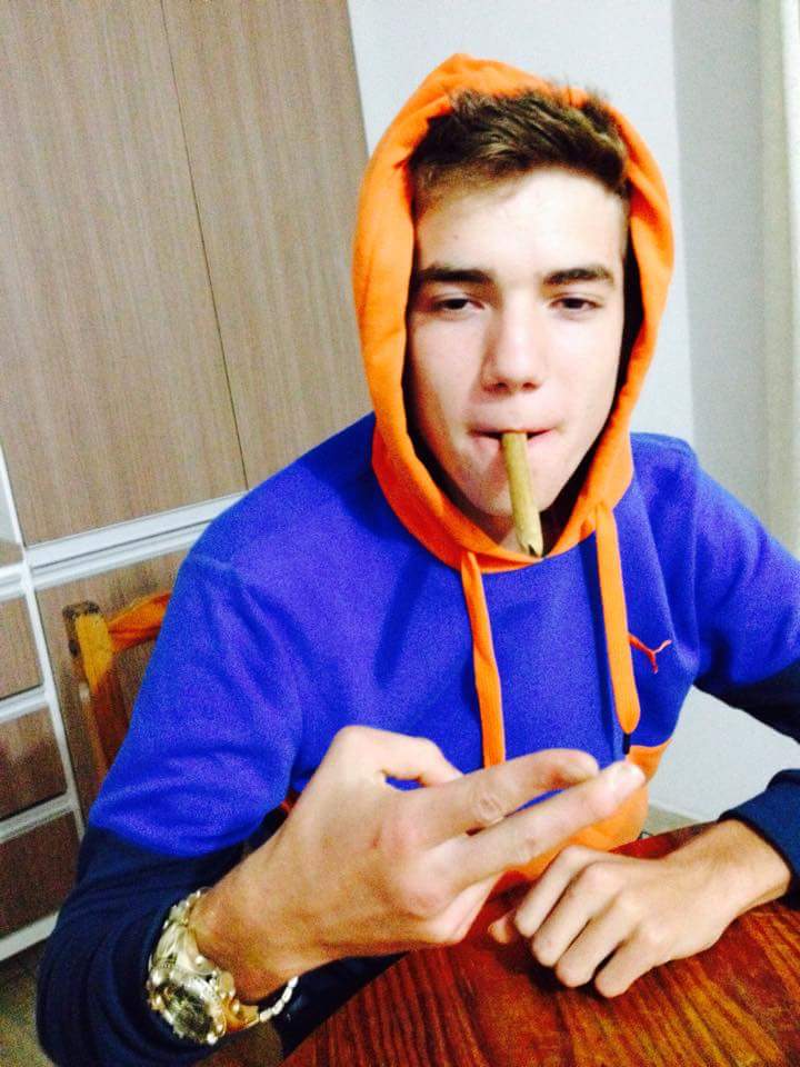 maraca_jlle's tweet photo. Dopachaa #dolelo 🍀🍁💣🔥 http://t.co/RZskY2h4U1