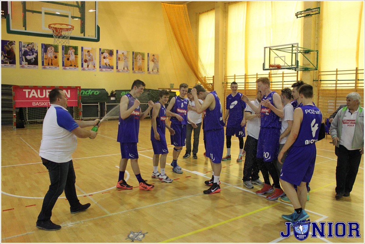 basketpoznan's tweet photo. W finale MP musieliśmy uznać wyższość teamu @T_Niedbalski
#WKK-#BBJP
64-47
Gratulujemy!
http://t.co/je2gMZMtd2
#U18PL http://t.co/1E0Ex7yzcZ
