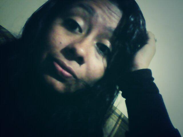 karinalohan's tweet image. É pensando que se resolve!