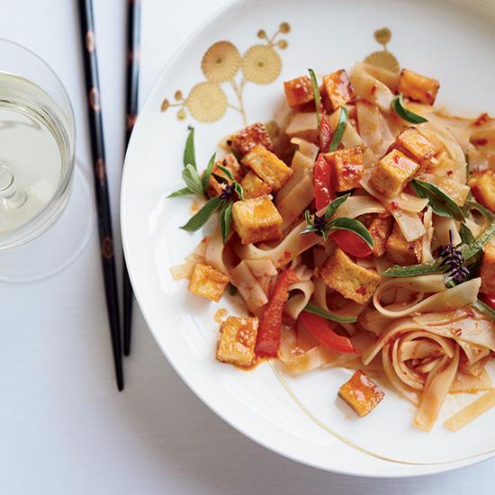 foodandwine's tweet photo. 21 super-fast and easy Thai recipes: http://t.co/EdsQNxdLWY http://t.co/XXVh4XfRe5