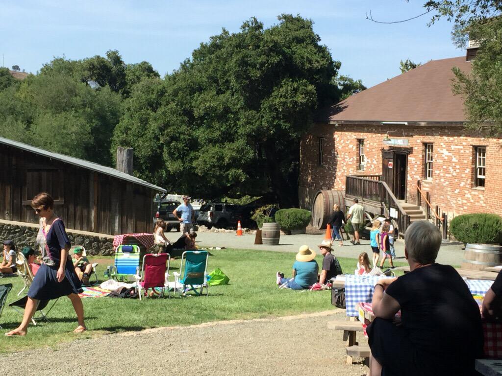 funthingsapp's tweet image. Anyone at Picchetti Winery today?