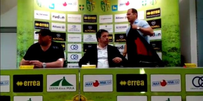 jutarnjihr's tweet image. #Pamić optužio Zadrane da im pomažu suci, iznervirani #Štimac pobjegao s presice
bit.ly/1JZO4XG