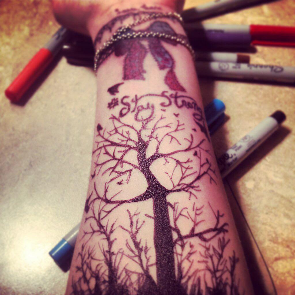 Trump Really Believes His Fake 'MS-13 Tattoo' Photo Is Real, image size:1024x1024