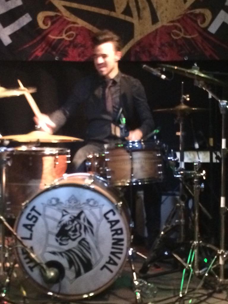 Lauralou991's tweet photo. Another fabulous night with @TheLastCarnival  so glad i didn't miss any of the show! 💕 whens the next tour again!? X http://t.co/opIgrkB90C