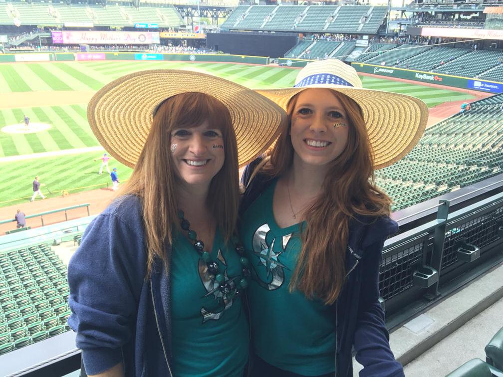 thebrianwalter's tweet photo. Celebrating Mother's Day #whereiroot http://t.co/Pppn8TtC8z