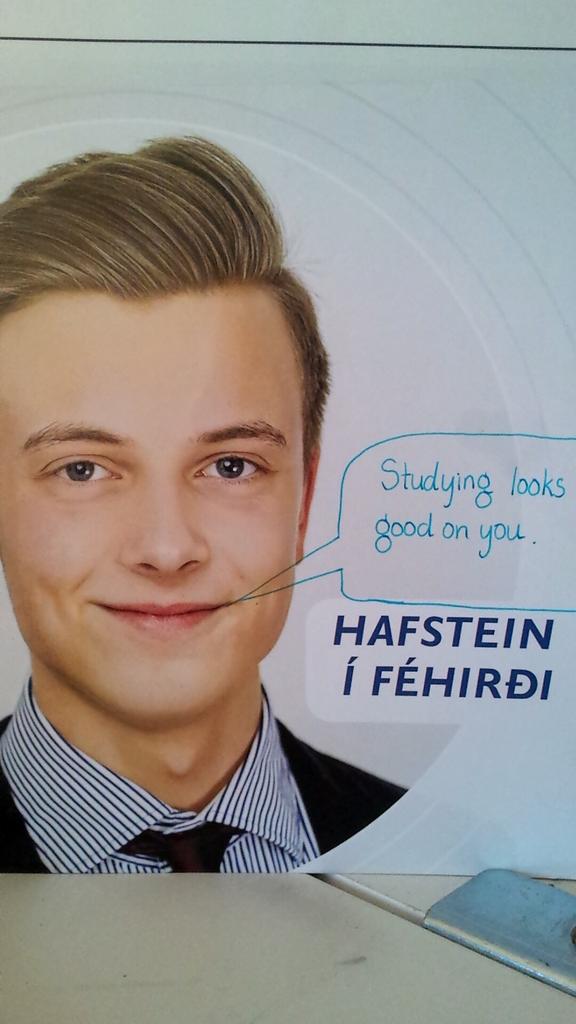 birgittaosk's tweet photo. Það sem kemur mér í gegnum prófin👌👌 http://t.co/OtQQrpuVA3