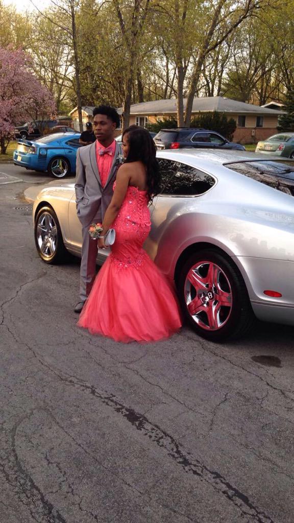 MidwestProm2k15's tweet photo. @QueenTaeee_ 😍😍 #prom2015 #prom2k15 #prom #prompics2015 #prompics2k15 #promposal2015 http://t.co/mE7wOaaGMS