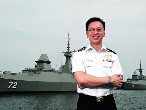 TODAYonline's tweet image. Navy seeking more women, mid-career professionals to join ranks tdy.sg/1Et4Iae