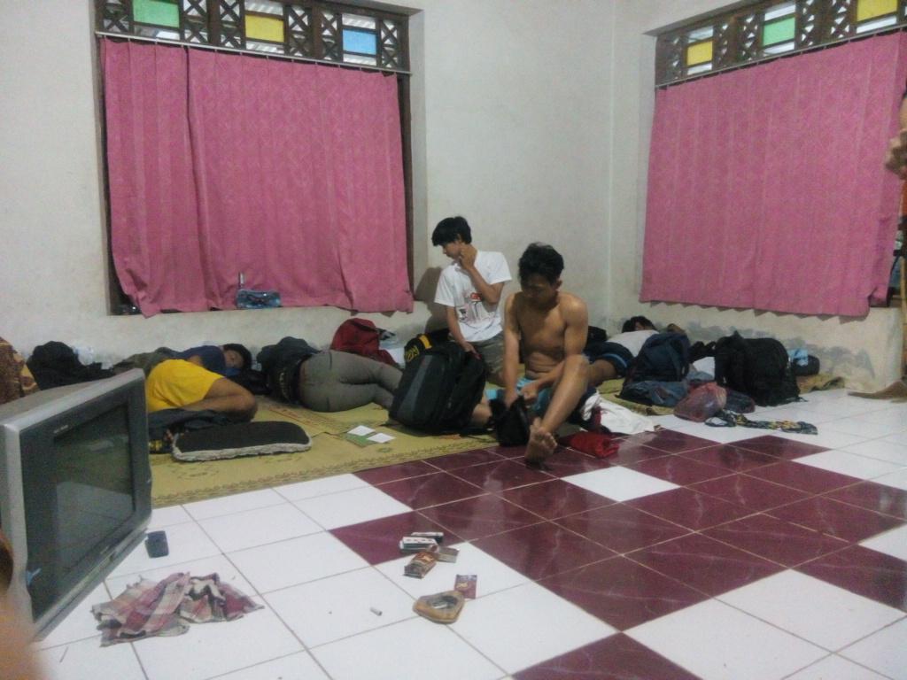 geforti7's tweet photo. Selamat pagi nih dari mereka 😅 http://t.co/oMEJRA0EPB