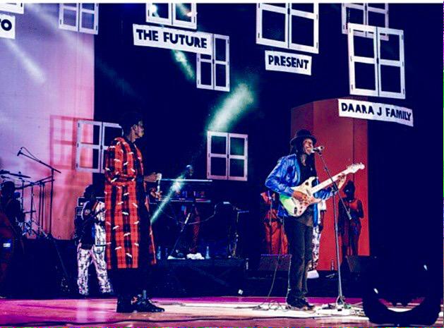daarajfamily's tweet photo. Merci à #SERAKA pour ces belles tenues
#DaarajFamily #NdongoD #FaadaFreddy #Foundation #BackToTheFuturePresent http://t.co/CH5RiTdltz
