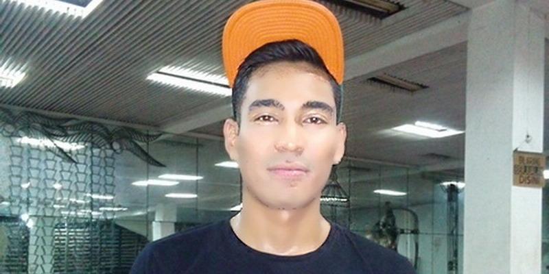 okezonenews's tweet photo. Robby Purba Rajin Perawatan Gigi http://t.co/HIEv6t0Jhh http://t.co/o5xcHDwTtH