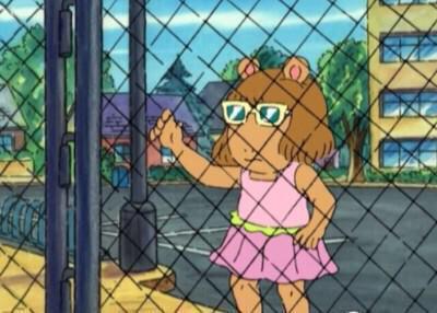 FunnyPicsDepot's tweet photo. High schoolers watching college kids already on break like http://t.co/LSyCXYQ5tA