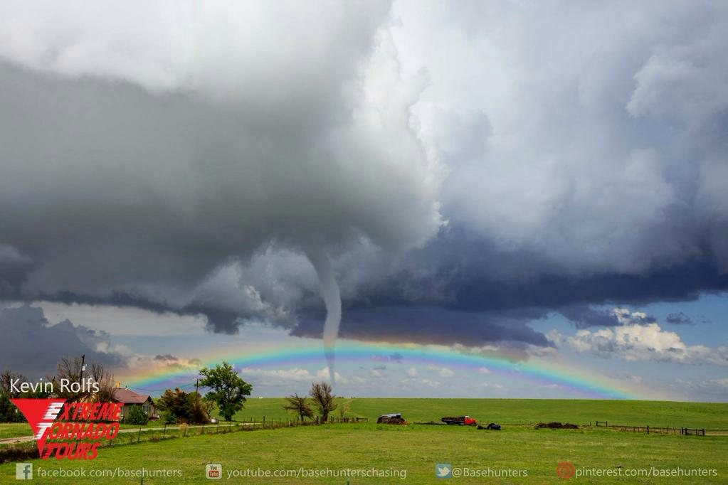 StormHour's tweet photo. RT @SeverePlains  @Basehunters #tornado &amp; #rainbow combo near Eads, CO on 5/9/2015 http://t.co/KMmgUYfW6a http://t.co/XyqlSFR0AH