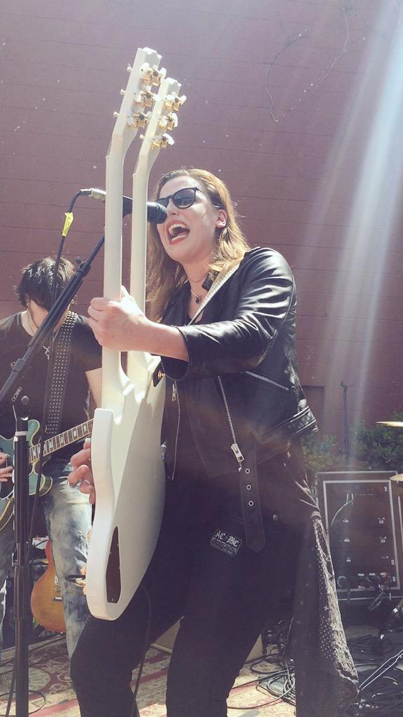 SabrinaHersom's tweet photo. @LZZYHALE @Grimeys #RecordStoreDay #libralenz http://t.co/kcBEWg31uP