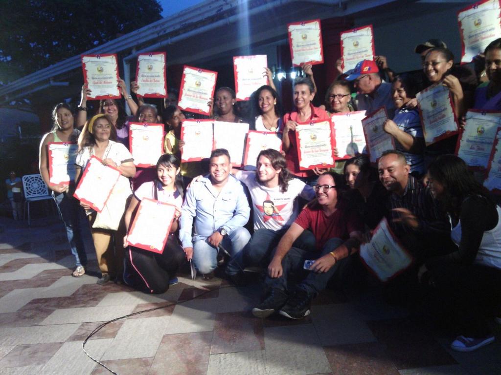 ANDREWSPSUV's tweet image. Este fin celebraron el dia internacional d la danza a lo grande gracias @albertomorapsuv @und_culytur_sm #MODAMAR