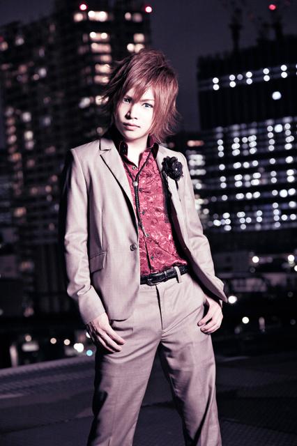 ゴールデンボンバー鬼龍院翔さん 特典だらけのcd販売方法に物申す 特典つき無音cdを売ろうとしていた Togetter ゴールデンボンバー鬼龍院翔さん 特典だらけのcd販売方法に物申す 特典つき無音cdを売ろうとしていた Togetter
