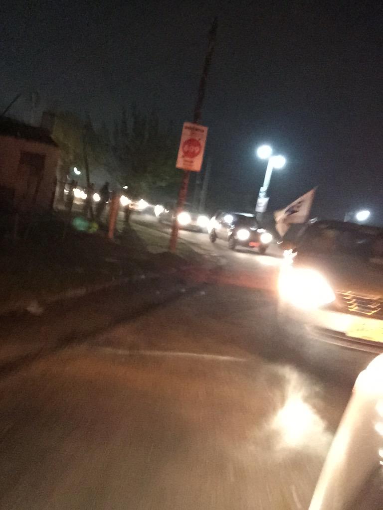 SeBarcelo's tweet photo. Interminable caravana llena d color y alegría x todo Florida! #PájaroIntendente @CEnciso62 #siguecontigo http://t.co/Xl6X2sRfdi