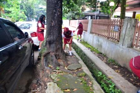 sdbpiyes2's tweet photo. Semangat Pagi#Senin#GPS
@ridwankamil,@OdedMD,@GPSbdg,@disdik_bandung,@se_bdg,@aheryawan,@pietdoank http://t.co/HEdB0Cl0PY