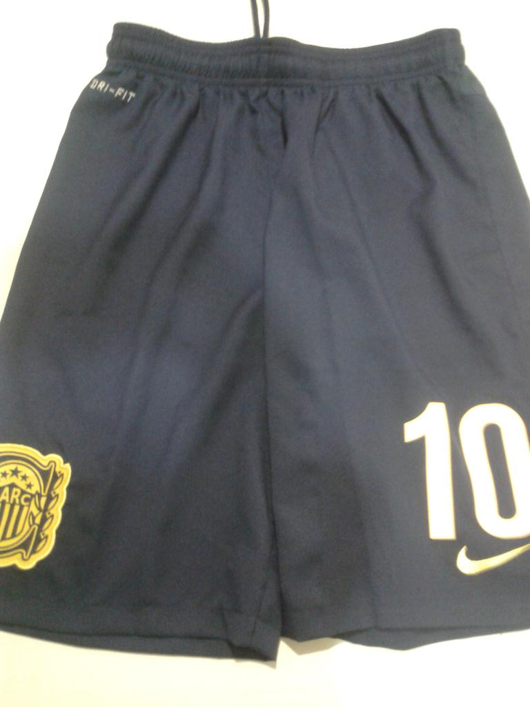 FutbolPermitido's tweet photo. RT Seguinos y Participa de sorteo del pantalón de CERVI escribiendo a #FPfecha12 @AlinaMoine @nachogoano @diegobranca http://t.co/4NrV96age0
