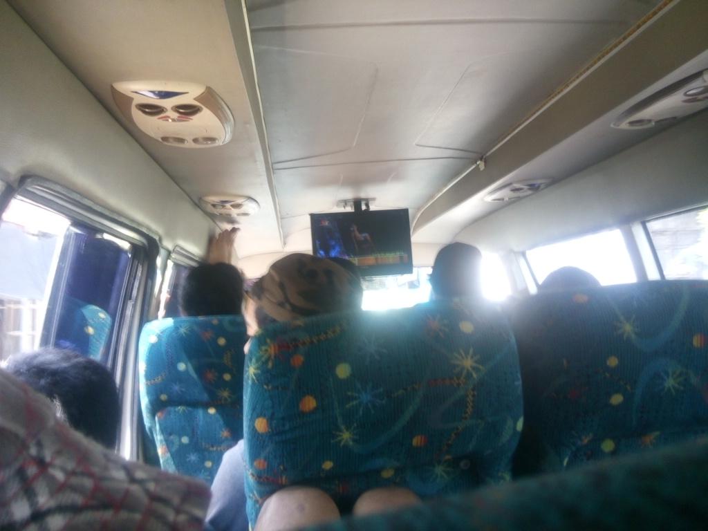 geforti7's tweet photo. Karokean dulu sambil nunggu sampe http://t.co/J2U8ZtZM5g