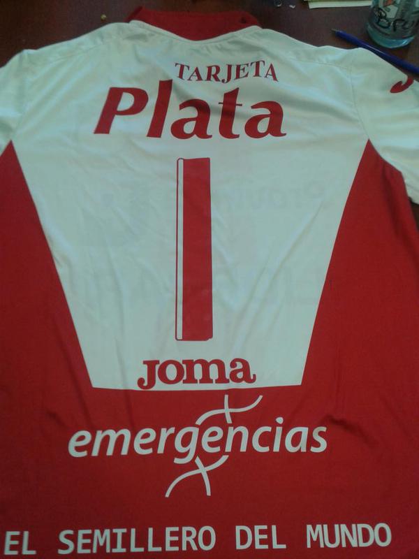 FutbolPermitido's tweet photo. RT Seguinos y participa del sorteo x la camiseta de OJEDA (AAAJ) escribiendo a #FPfecha12 @AlinaMoine @nachogoano http://t.co/enHiraqbBA