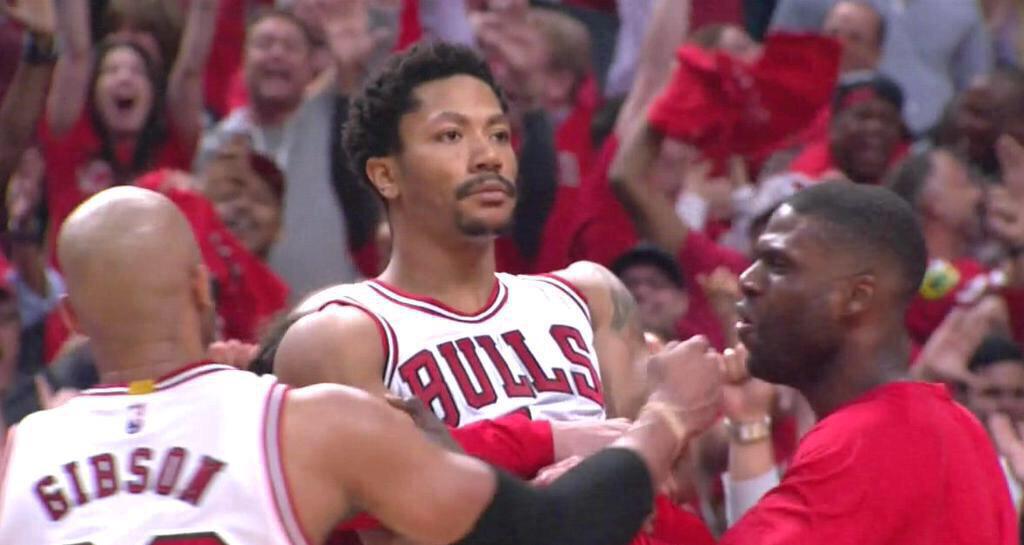 FunnyPicsDepot's tweet photo. When you hit a buzzer beater but then someone else hits a buzzer beater so everyone forgets about your buzzer beater http://t.co/ude5bC6HXS