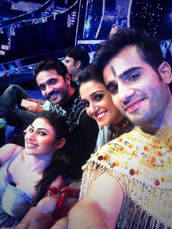 Also wishing d vibrant, dashing & a very good friend of Shaks, Karan Tacker, a very happy birthday..  God bless u  