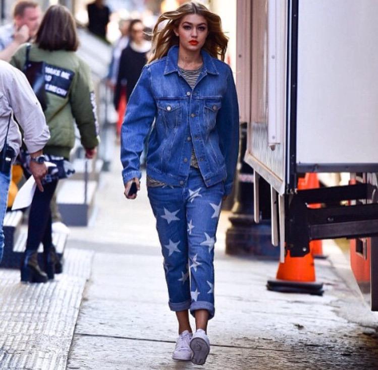 HadidOutfit's tweet photo. http://t.co/qFj0iwpWkt