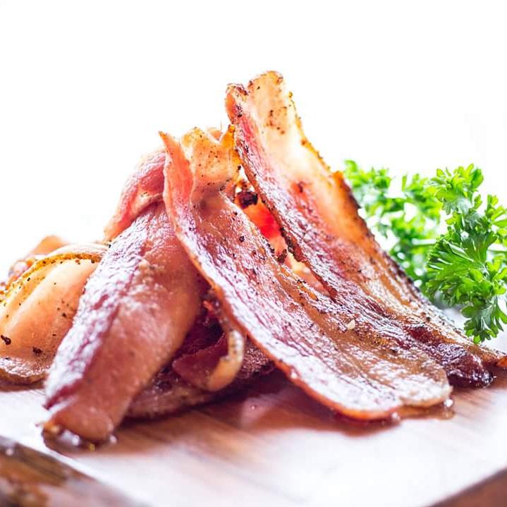 QuanUtUt's tweet photo. Mondays suck less with bacon. http://t.co/VuGe80sGY0
