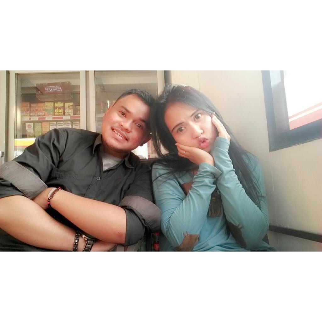 Imam_Crew's tweet photo. Ahahaa ({}) RT @pipitpipoot W/si item 😆 @Imam_Crew http://t.co/DCzwF5SAzP