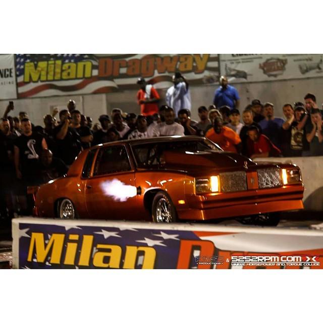 BENTLEY_UNIQUE's tweet photo. #MAYMADNESS #5252RPM #MILANDRAGWAY #MOTORCITYHORSEPOWER #PAYSOPRODUCTIONS photo cred @5252.rpm http://t.co/62pLLEyhVl