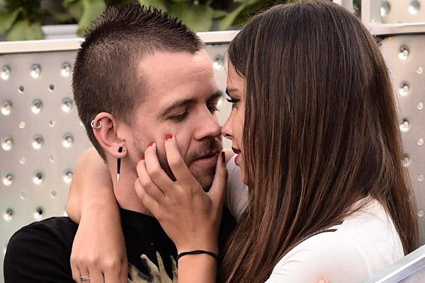 Vertele's tweet photo. Fotos | Besos de Pedroche y David Muñoz, Busta y Paula Echevarría, y más VIPs en #MMOPENFINAL http://t.co/Mz95OiIPfx http://t.co/nKdHayxfZk