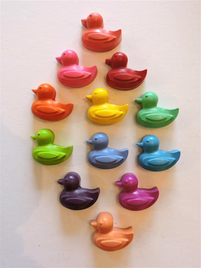 DiddyColours's tweet photo. Duck crayon bucket,set of 12,gift idea http://t.co/ovJzxerfPH via @Etsy #Ducks #birthdaypresent #toddler #colouring http://t.co/bIze2vQxIW