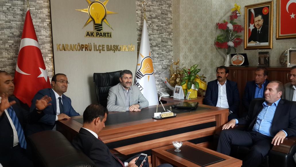egilmezyusuf's tweet photo. Gnl. Bşk. Yrd. @nureddinnebati ile birlikte Karaköprü ilçe başkanlığımızı ziyaret ettik http://t.co/2WR1unjMPf