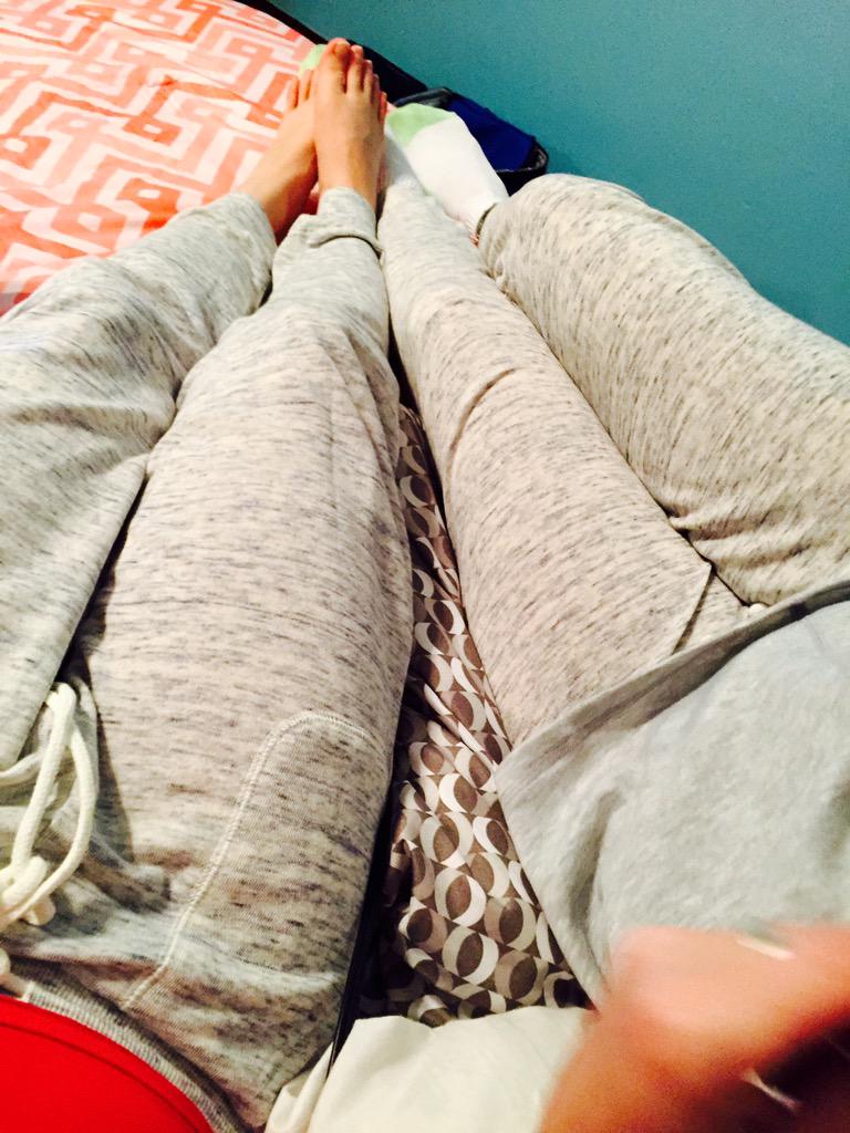 jlainebatt's tweet image. MOTHERS DAY 😍 me and my mom bought matching clothes