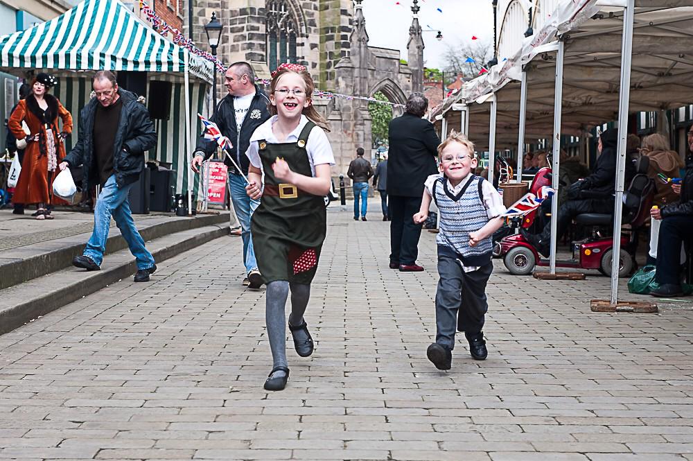 Zebra_carol's tweet photo. Look! the @Vintage_Village is open! Children having a fab #vintage time at #Stockport #VEDay70 #NeverForget http://t.co/lx8dVEZutq
