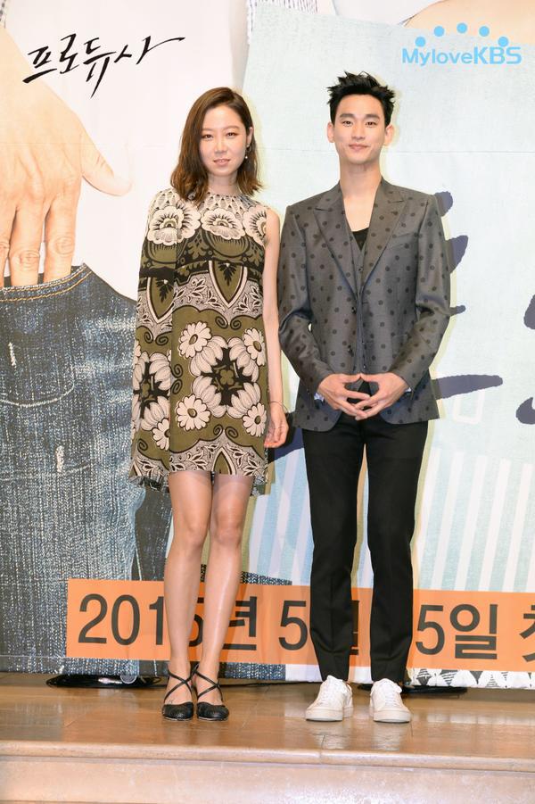 MyeongMi_'s tweet photo. #프로듀사 #producer #kimsoohyun #キムスヒョン #kbs http://t.co/1CrggFhFUu