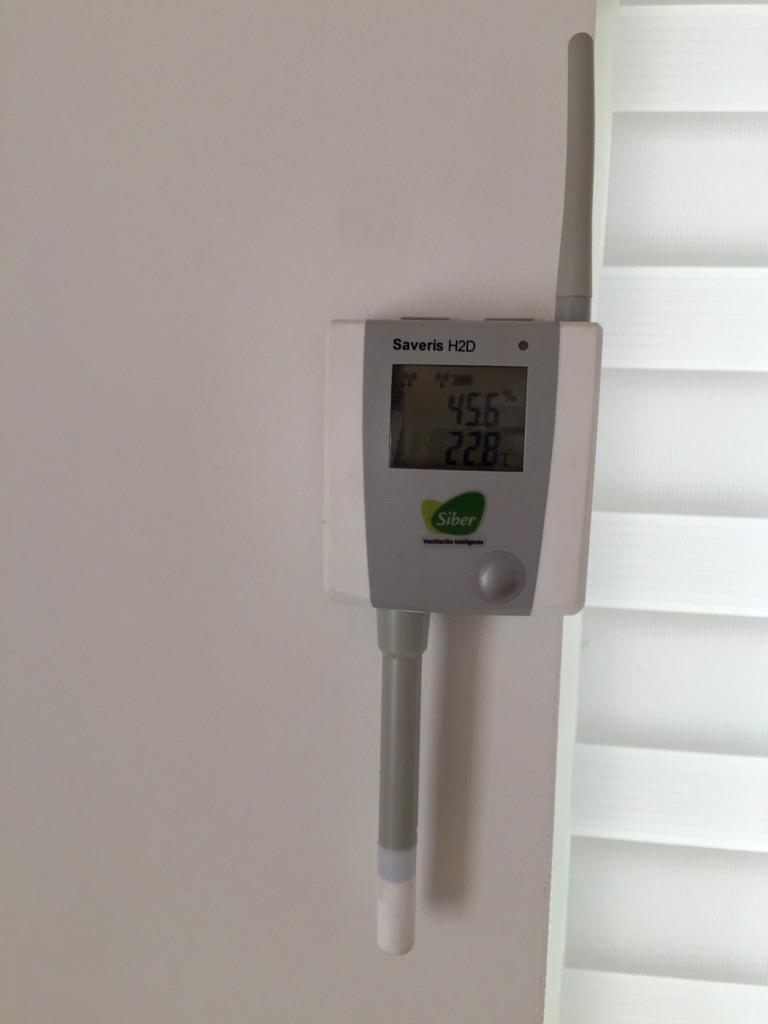 BioPasiva_'s tweet photo. Nuestra vivienda/showroom #passivhaus no deja de sorprendernos. 2 días a 30º en exterior y dentro bien fresquita!!! http://t.co/OlXvWBj8pM