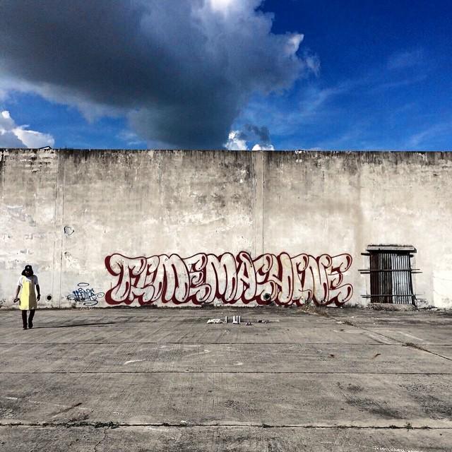 artpushr's tweet photo. via #hootive.tmc "http://t.co/CV4TZdnn6k" #graffiti #streetart http://t.co/r8FFkr0TNL