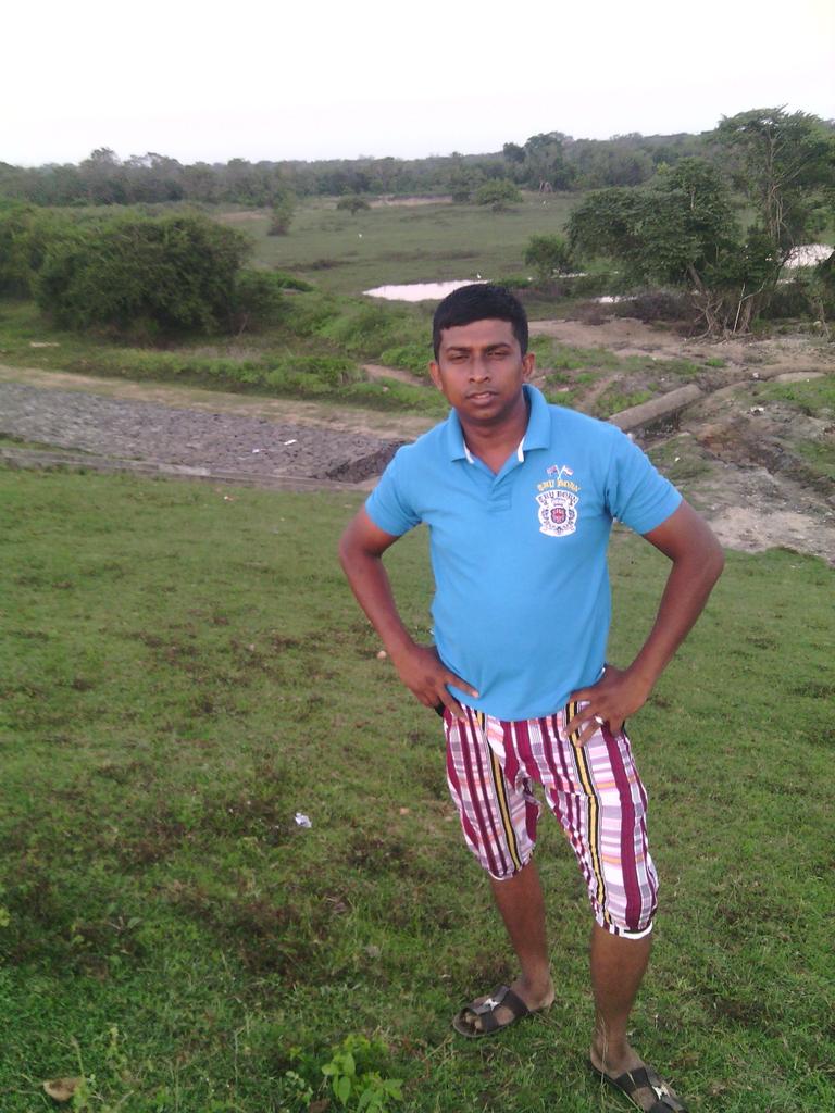 chamara19840214's tweet photo. AT Kaudulla National Park http://t.co/lnJcIBfdGM