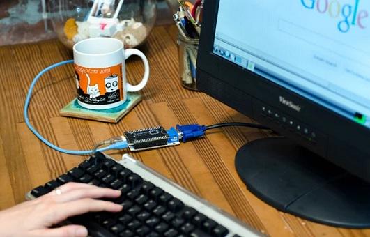 news24tvchannel's tweet image. दुनिया का सबसे सस्ता कंप्यूटर, कीमत सिर्फ 600 रुपये #cheapestcomputer bit.ly/1K0W36E