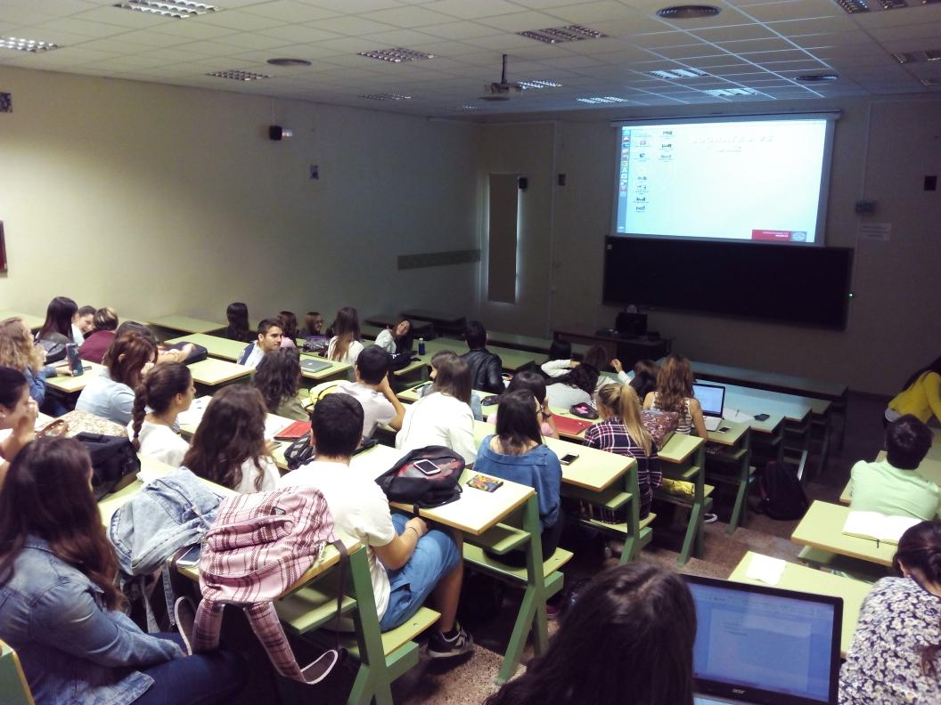ItsChOOL8's tweet photo. Waiting for our mates videos about coexistence plans http://t.co/O1N3hQ5QCf