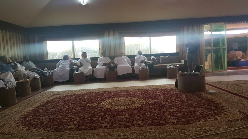 zilfidir's tweet photo. كما تخلله ايضا عدة مداخلات ونقاشات بين المواطنين والمختصين حول البيئة والاشجار http://t.co/PfgjifM90n