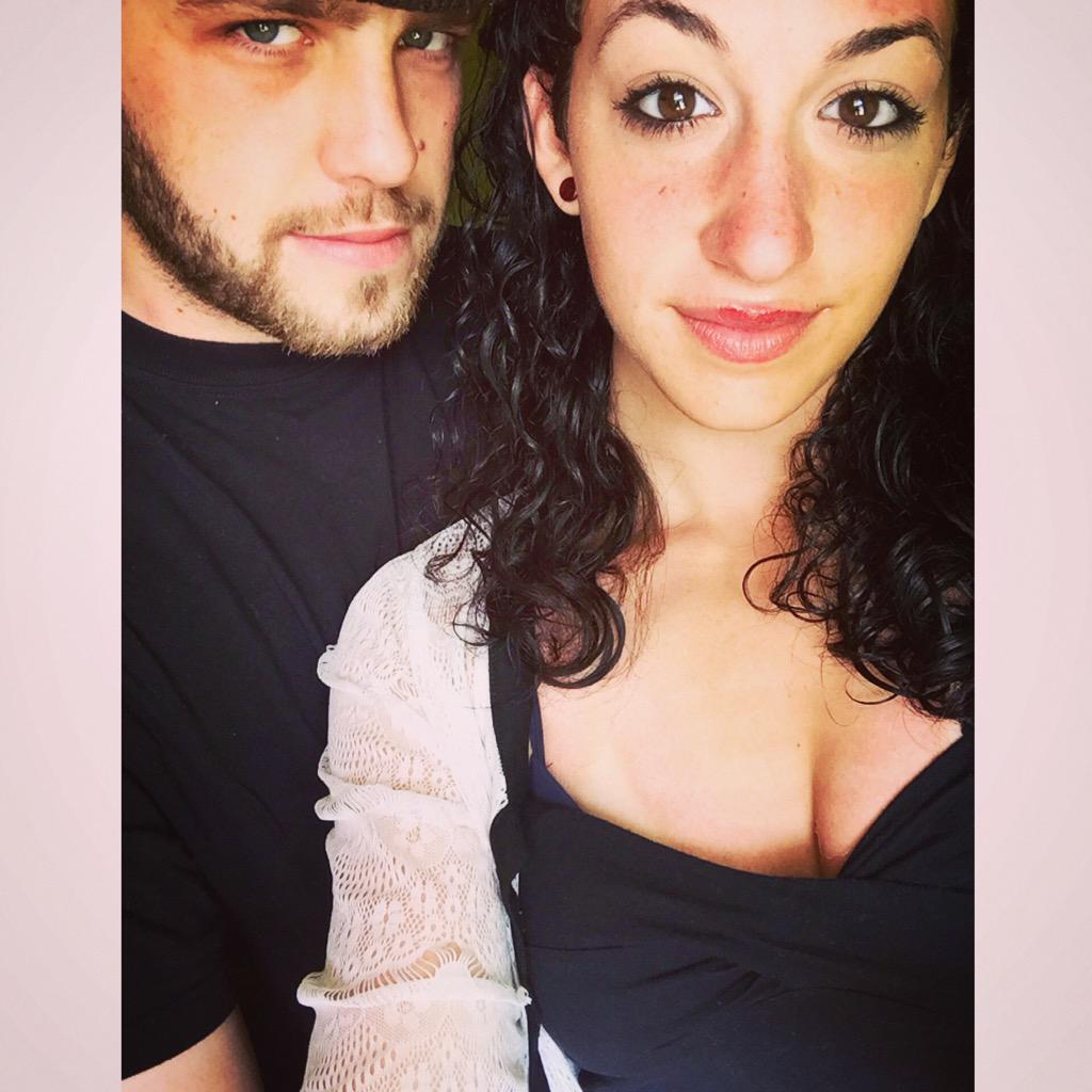 samalessii's tweet photo. Only man I need 😍💮🌅 http://t.co/1UL6nAlJli