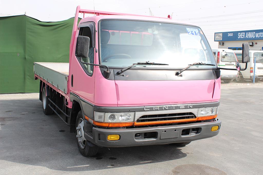 Baigint's tweet photo. MITSUBISHI CANTER-1994

Price :11,000 $....... Mileage :324962Km 
Right Hand Drive .. Diesel http://t.co/uOjHybM5oy