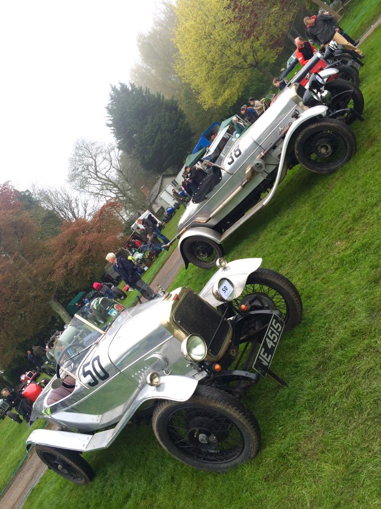 1250Alvis's tweet photo. @RobertGloverLtd @BicesterH @VMagnetos @markaustinracer #VSCCWiscombe @AlvisNo1 @juliantaylor48 @TheAutomobile_ #VSCC http://t.co/yfht1gGjln