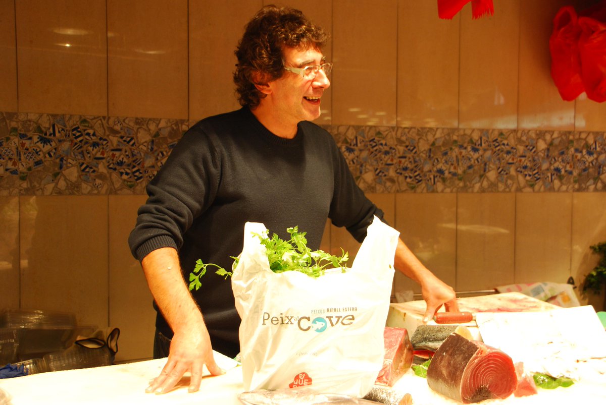 PeixCat's tweet photo. A punt per repartir les vostres comandes. Que tingueu bona setmana! http://t.co/3ln1pIGkV4