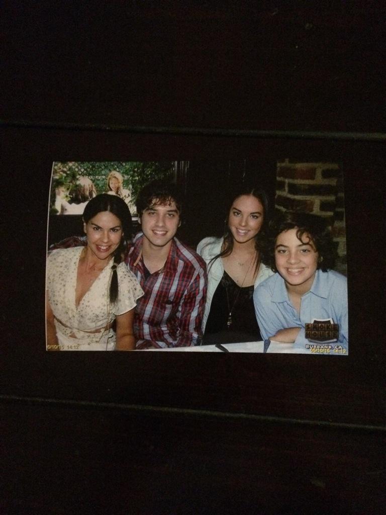 DoriLambert's tweet photo. My kids😊💕#feelinghappy #soblessed @dglambert 💕😘 http://t.co/HU0YGVTuL5