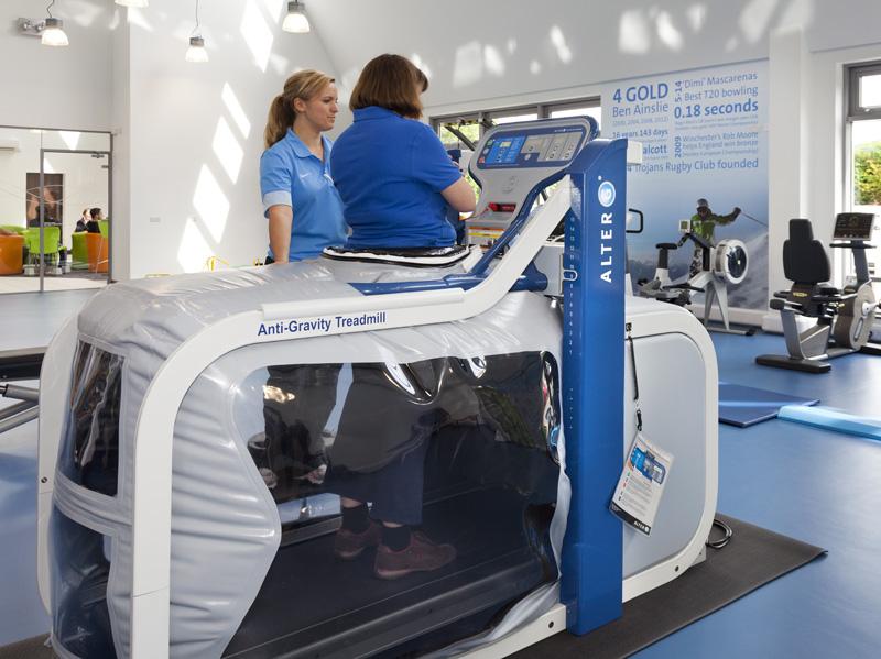 PerformSoton's tweet photo. #PerformSoton have the latest, state-of-the-art equipment including the anti-gravity treadmill #AlterG   02380764348 http://t.co/77c6JbVXC6