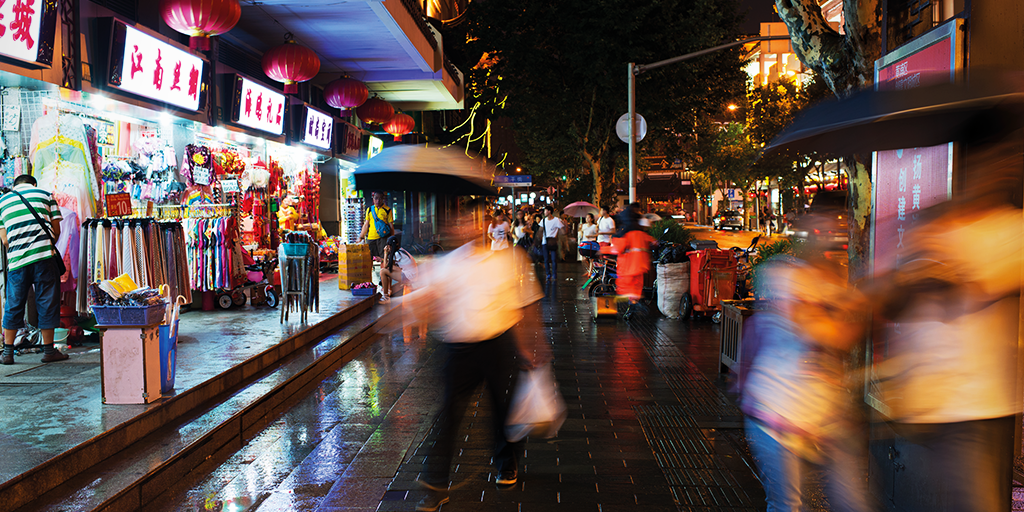 BASF's tweet photo. By 2020, 70% of our population will live in cities. Discuss this challenge on #CSO150: http://t.co/dMzSliNeQb #CSO34 http://t.co/XRX4nXw03A